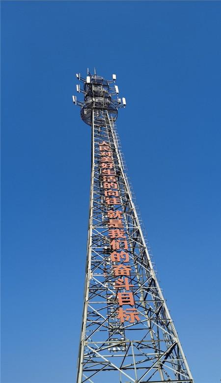 逃离老旧温泉社
